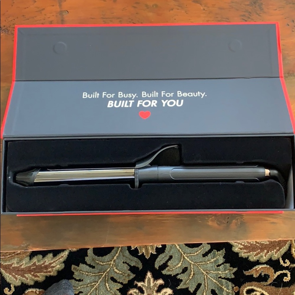 Brand new FHI Heat 1” curling iron